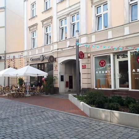 Rezydencja Marzec Гнезно Екстер'єр фото